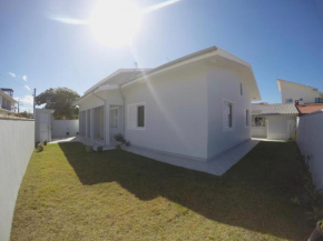  Casa na Praia da Vila  Имбитуба